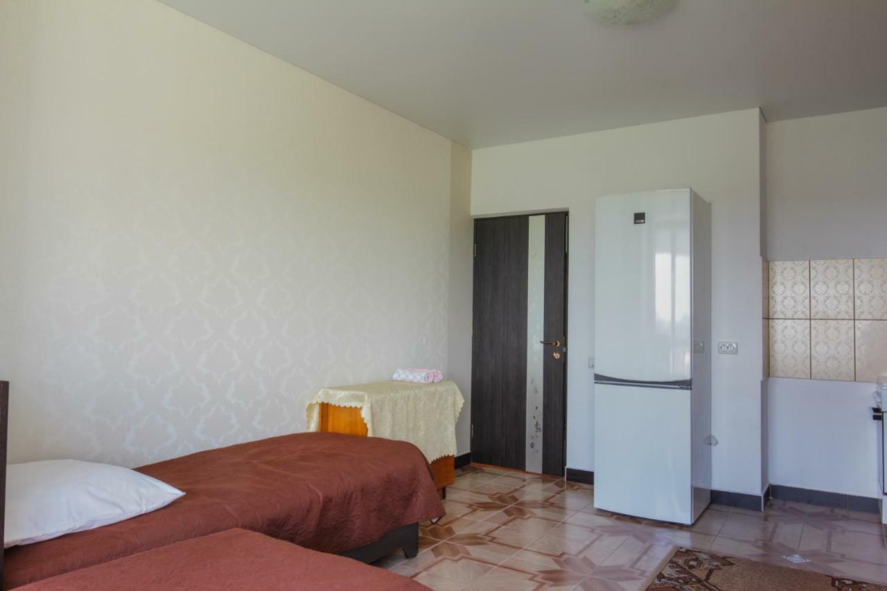Rooms With Fortetsya View 2 คาเมียเนตส์-โปดิลสกี ภายนอก รูปภาพ